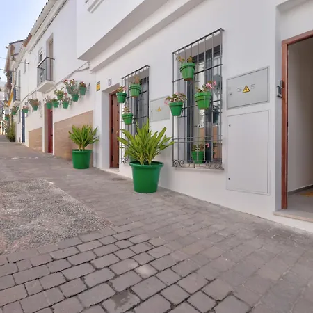 Boutique Patio And Pool House, Old Town *