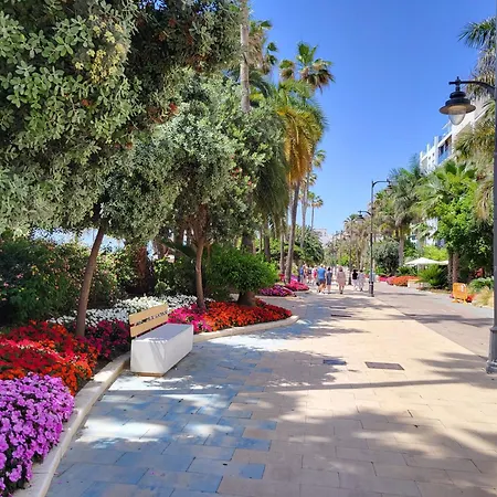 Σπίτι διακοπών Boutique Patio And Pool House, Old Town Εστεπόνα